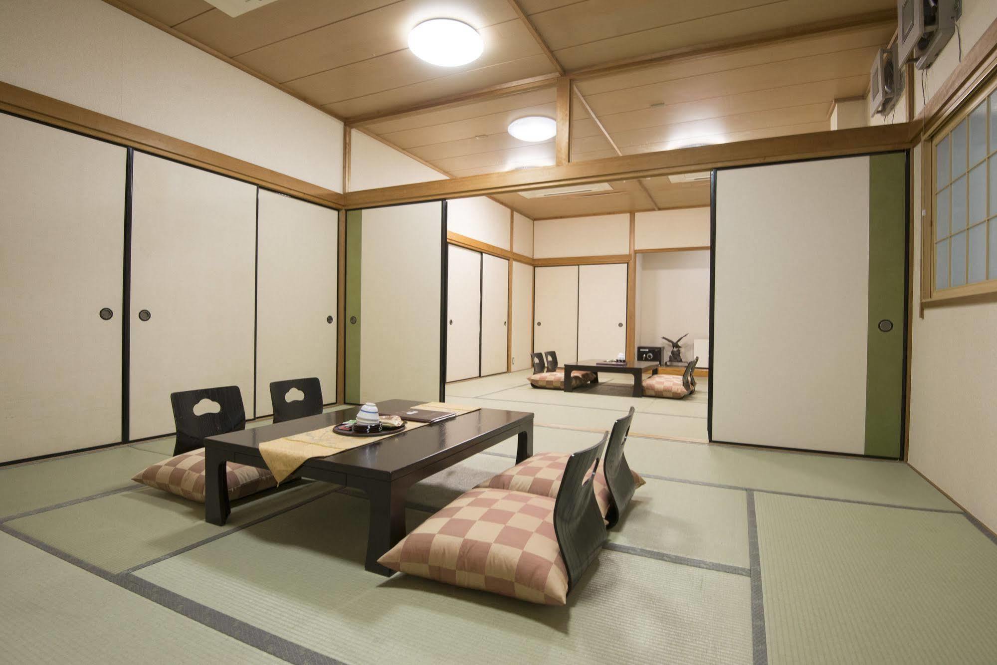 Tenpyo Ryokan Nara Buitenkant foto